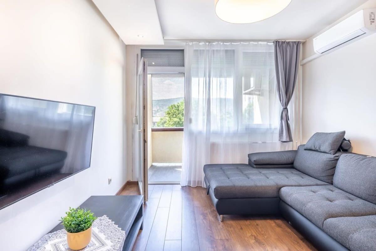 Cozy Quiet Apartment With A Balcony Budapesta Exterior foto