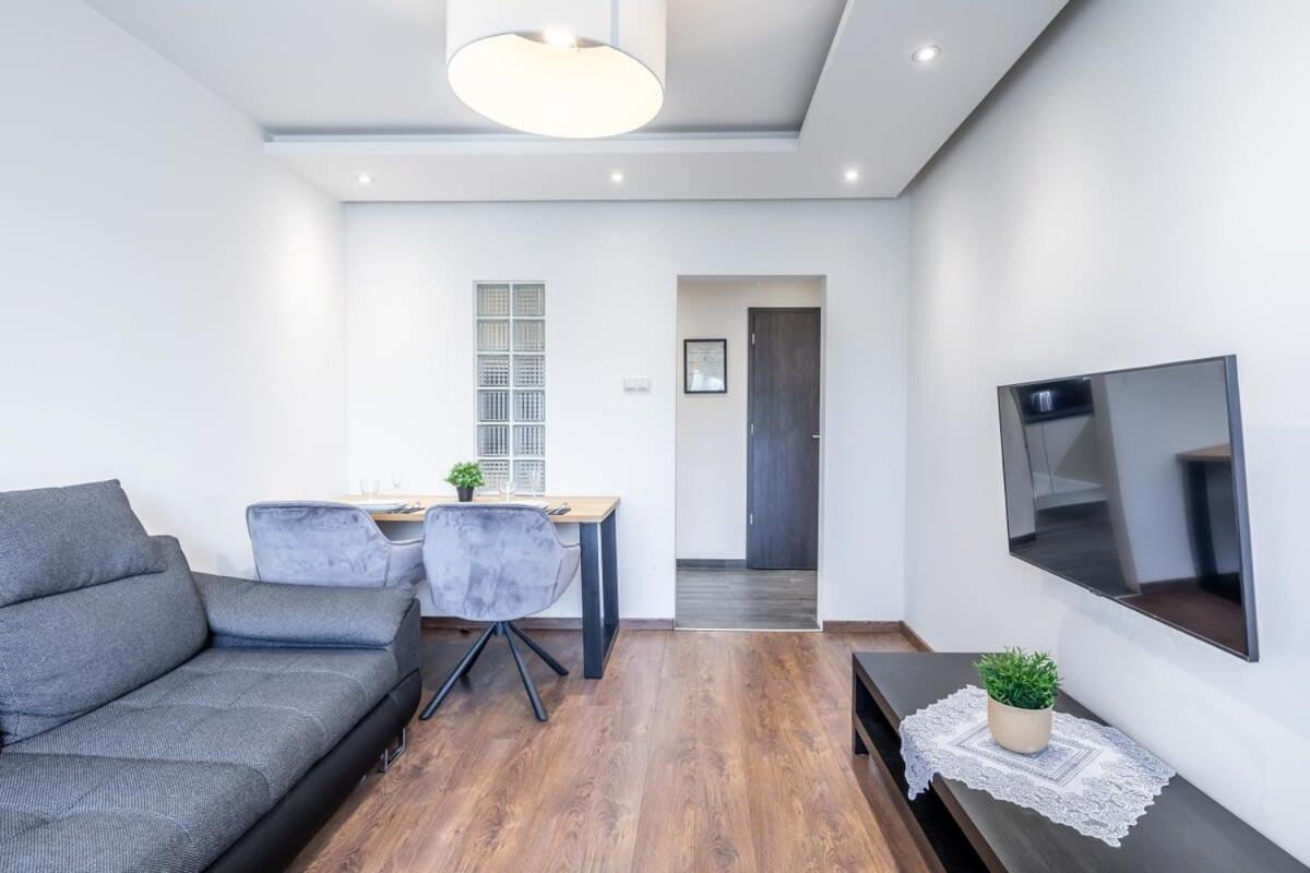 Cozy Quiet Apartment With A Balcony Budapesta Exterior foto